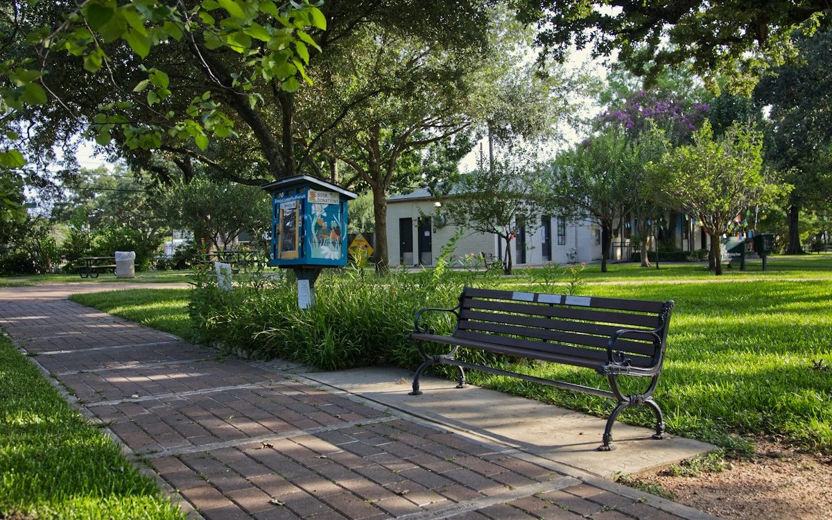 8 Neighborhood Amenities to Look For
